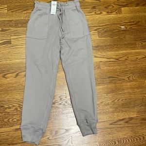 NWT Abercrombie drawstring joggers m
